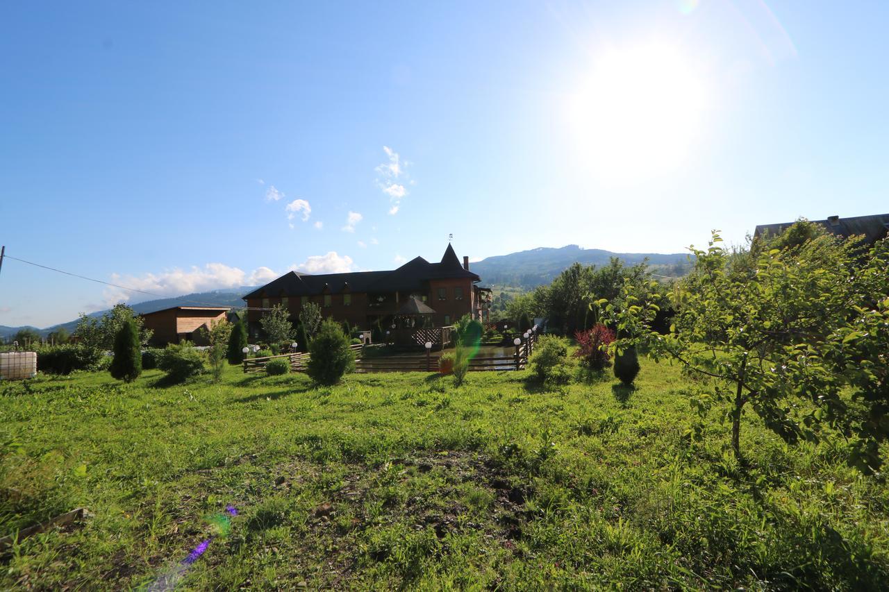 Pid Goroyu Hotel Chorna Tysa Exterior foto